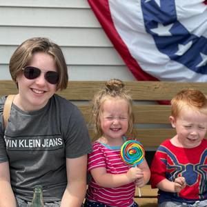 Meet your Posher, Ashley